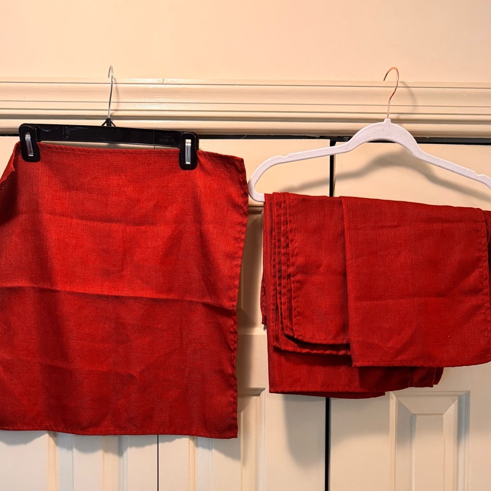 Set of 8 Fabric Napkins - Set of 8 Red Cloth Napkins for Dinners and Luncheons